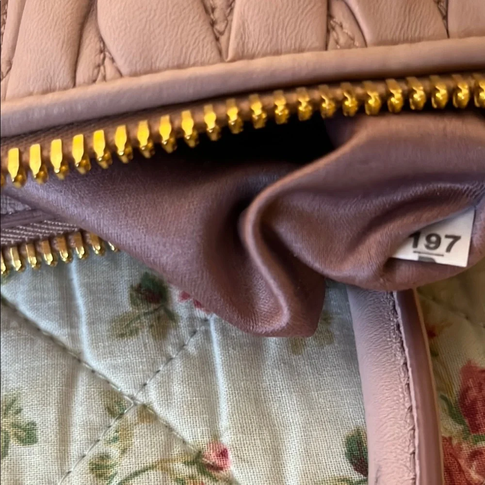MIU MIU PINK QUILTED BAG EUC - Picture 13 of 16